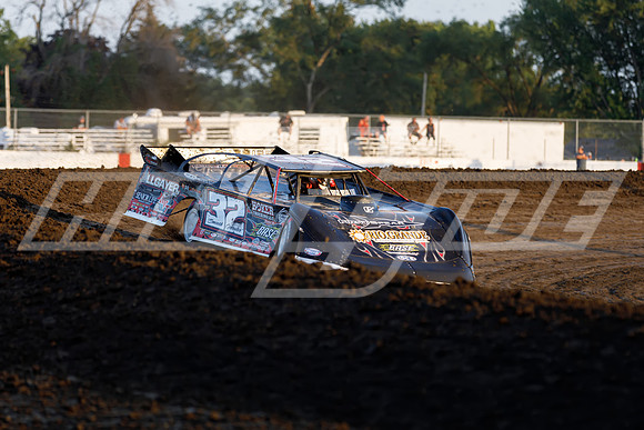 08_28_21_WoOLateModels_Davenport-27