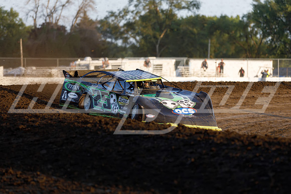 08_28_21_WoOLateModels_Davenport-24