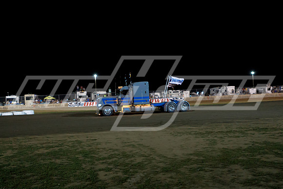08_28_21_WoOLateModels_Davenport-11
