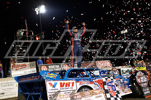 08_27_21_WoOLateModels_Davenport-19
