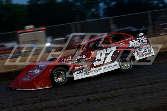 08_27_21_WoOLateModels_Davenport-37
